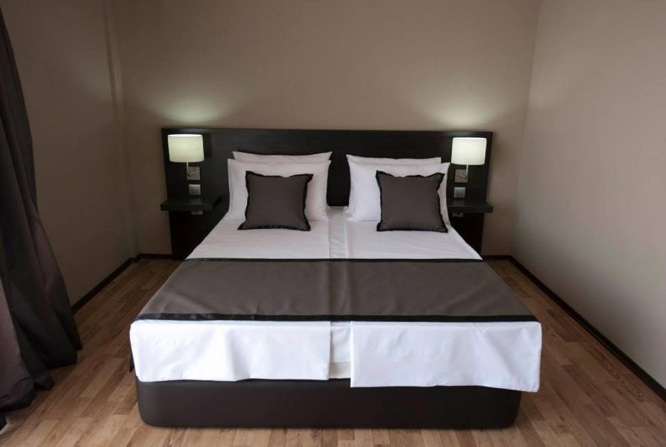 Soho Apartments Bitola Bagian luar foto